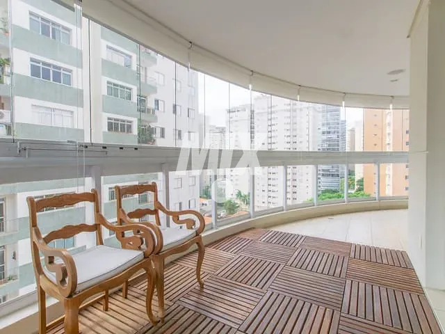 Apartamento 3 quartos e 5 banheiros, à venda, no bairro Vila Uberabinha em São Paulo
