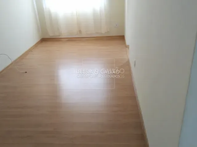 Apartamento com 51m² 2 quartos e 1 banheiro, para alugar, no bairro Novo Mundo em Curitiba
