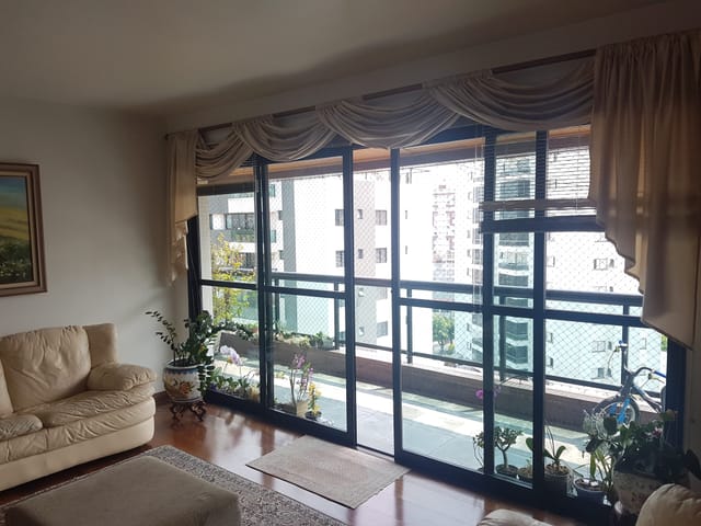 Apartamento 4 quartos e 5 banheiros, à venda, no bairro Mirandópolis em São Paulo