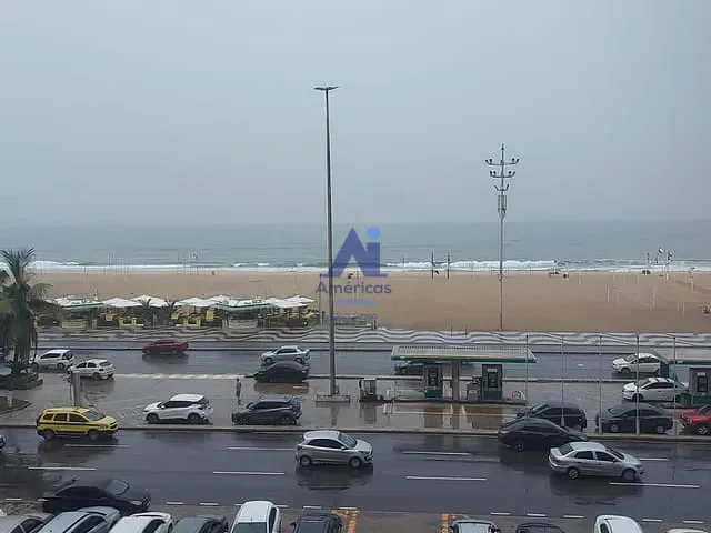 Apartamento com 250m² 3 quartos e 3 banheiros, para alugar, no bairro Copacabana em Rio de Janeiro