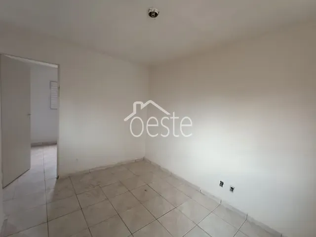 Apartamento com 44m² 2 quartos e 1 banheiro, à venda ou para alugar, no bairro Conjunto Habitacional Roberto Romano em Santa Bárbara D'Oeste