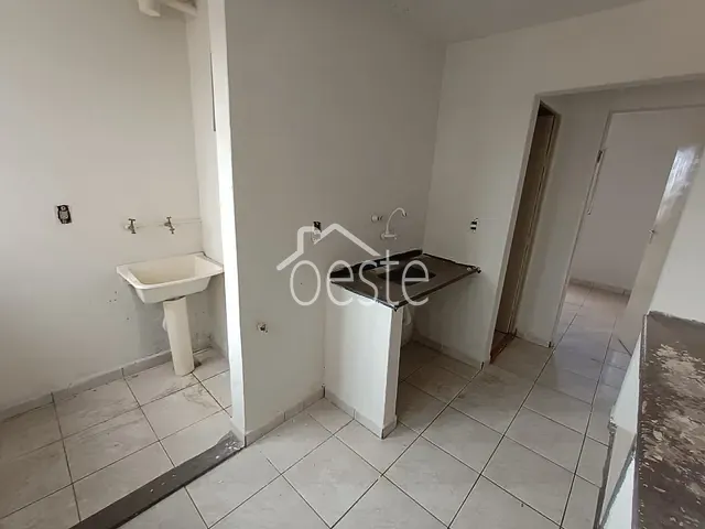Apartamento com 44m² 2 quartos e 1 banheiro, à venda ou para alugar, no bairro Conjunto Habitacional Roberto Romano em Santa Bárbara D'Oeste