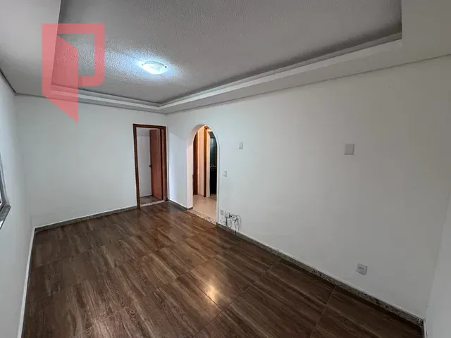 Apartamento 2 quartos e 1 banheiro, para alugar, no bairro Caiçara em Belo Horizonte