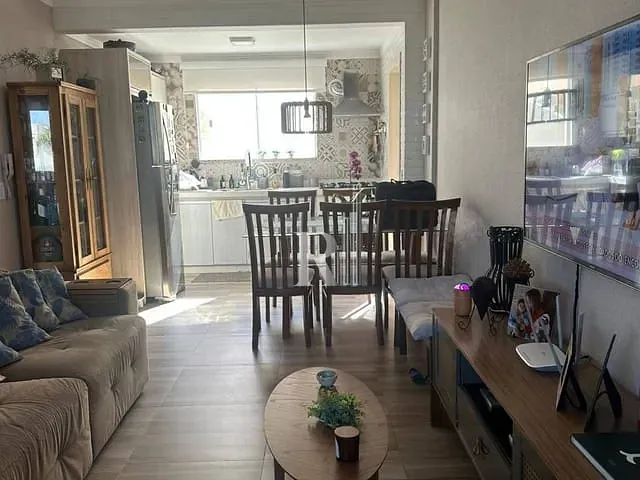 Apartamento 2 quartos e 2 banheiros, à venda, no bairro Universitário em Tijucas