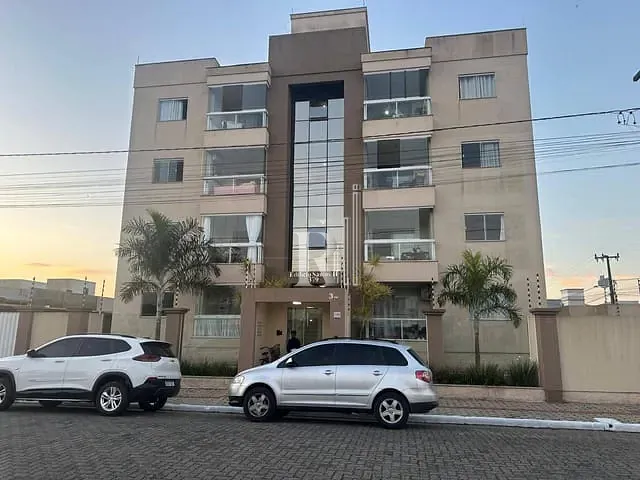 Apartamento 2 quartos e 2 banheiros, à venda, no bairro Universitário em Tijucas