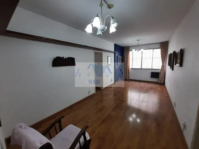 Apartamento 3 quartos e 2 banheiros, para alugar, no bairro Icaraí em Niterói