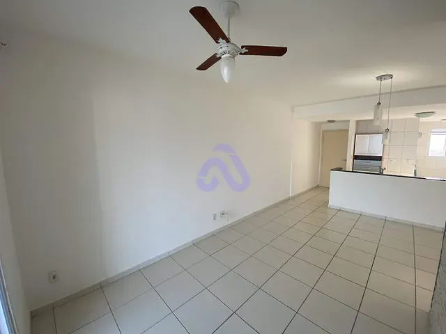 Apartamento 2 quartos e 2 banheiros, à venda, no bairro Mirim em Praia Grande
