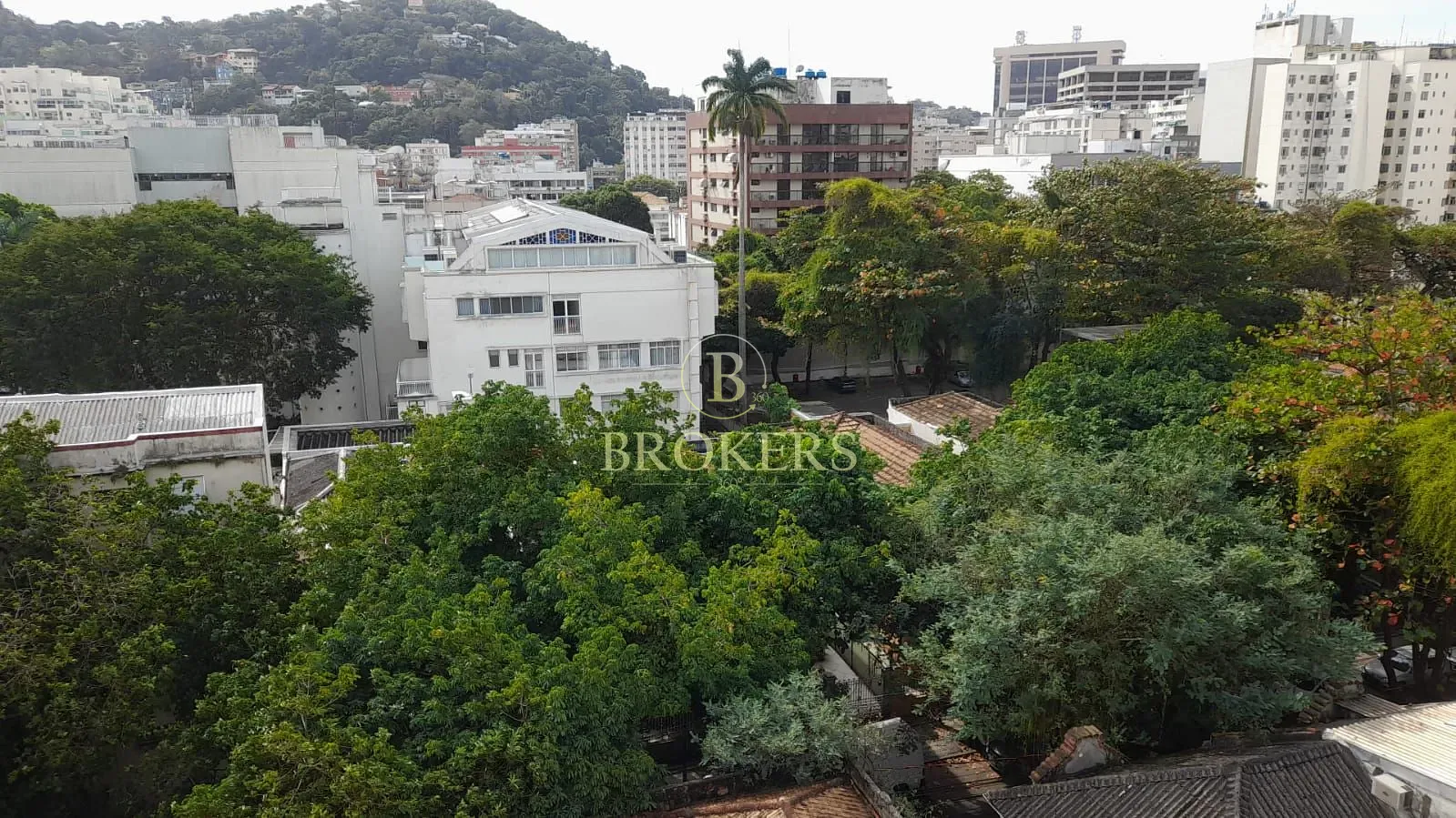 Apartamento com 2 quartos, em frente ao metrô, à Venda em  Botafogo, Rio de Janeiro.