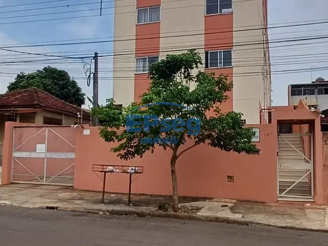 Apartamento 3 quartos e 2 banheiros, à venda, no bairro Vila Larsen 1 em Londrina