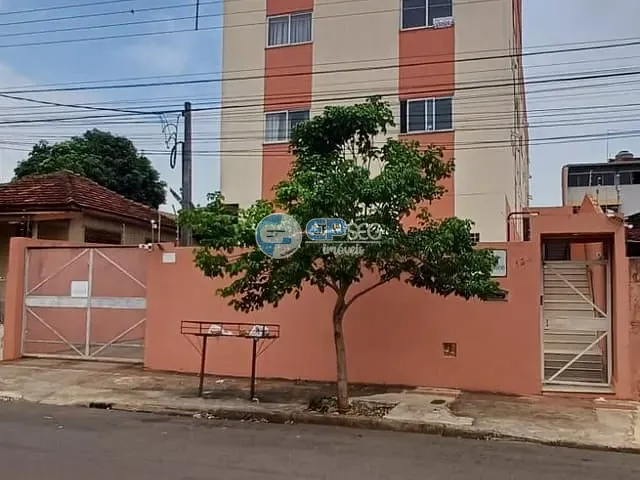 Apartamento 3 quartos e 2 banheiros, à venda, no bairro Vila Larsen 1 em Londrina