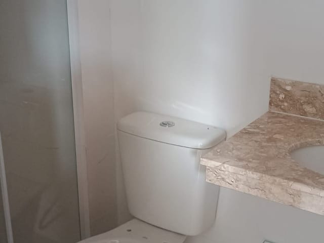 Apartamento com 33m² 2 quartos e 2 banheiros, para alugar, no bairro Vila Santa Terezinha (Zona Norte) em São Paulo
