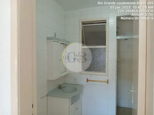 Apartamento 2 quartos e 1 banheiro, para alugar, no bairro Centro em Rio Grande
