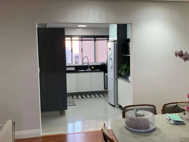 Apartamento com 218m² 3 quartos e 5 banheiros, à venda, no bairro Bela Suiça em Londrina