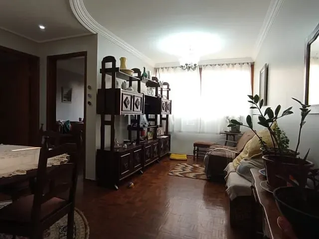Apartamento 3 quartos e 1 banheiro, à venda, no bairro Antares em Londrina