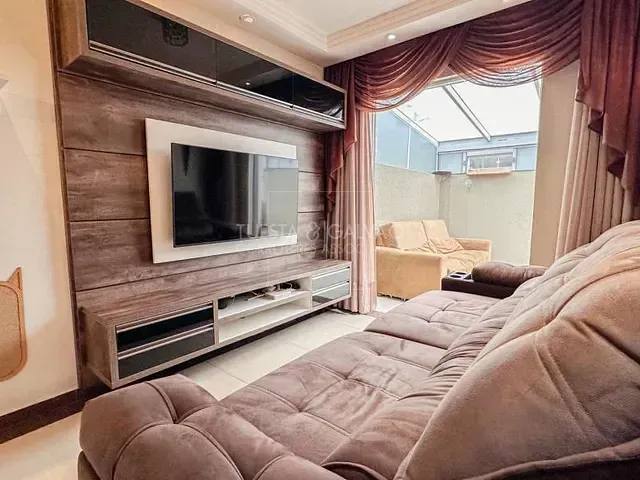 Apartamento com 111m² 3 quartos e 1 banheiro, à venda, no bairro Capão Raso em Curitiba