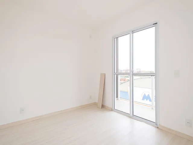 Apartamento com 61m² 2 quartos e 1 banheiro, à venda ou para alugar, no bairro Centro em Pelotas