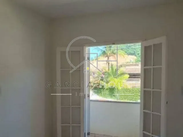 Casa com 120m² 2 quartos e 2 banheiros, à venda, no bairro Cidade Jardim em Caraguatatuba