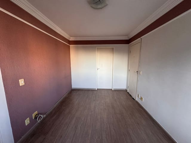 Apartamento 2 quartos e 1 banheiro, para alugar, no bairro Parque Valença I em Campinas
