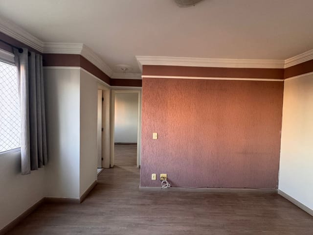 Apartamento 2 quartos e 1 banheiro, para alugar, no bairro Parque Valença I em Campinas
