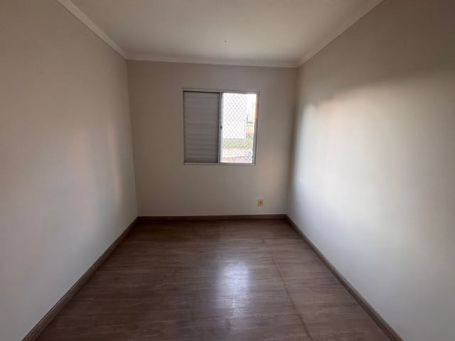 Apartamento 2 quartos e 1 banheiro, para alugar, no bairro Parque Valença I em Campinas