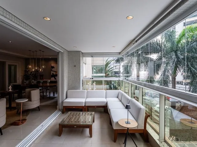Apartamento com 10m² 3 quartos e 5 banheiros, à venda, no bairro Gleba Palhano em Londrina