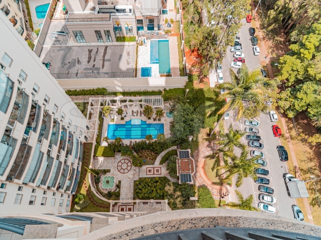 Apartamento com 652m² 4 quartos e 8 banheiros, à venda, no bairro Alphaville Industrial em Barueri