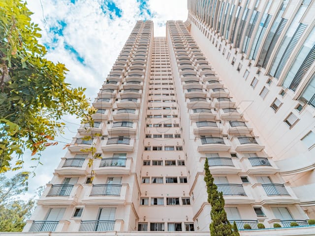 Apartamento com 652m² 4 quartos e 8 banheiros, à venda, no bairro Alphaville Industrial em Barueri