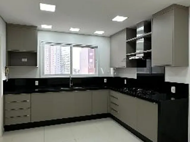 Apartamento com 338m² 3 quartos e 5 banheiros, à venda, no bairro Gleba Fazenda Palhano em Londrina