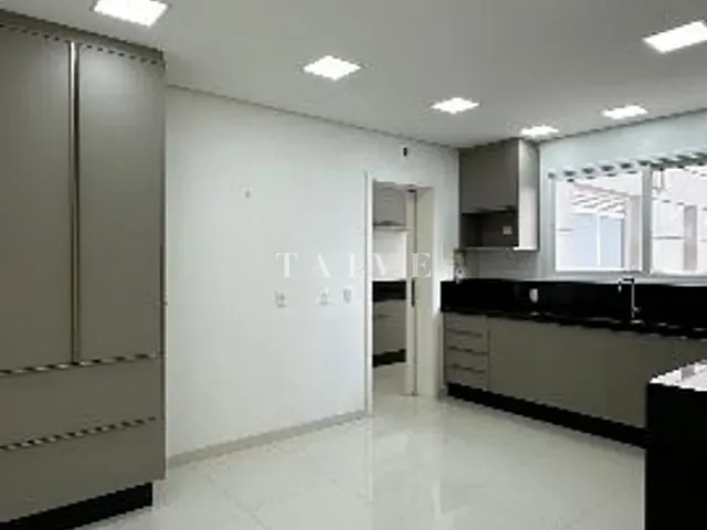 Apartamento com 338m² 3 quartos e 5 banheiros, à venda, no bairro Gleba Fazenda Palhano em Londrina