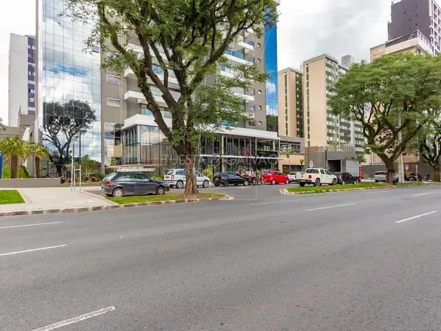 Apartamento com 138m² 3 quartos e 4 banheiros, à venda, no bairro Água Verde em Curitiba