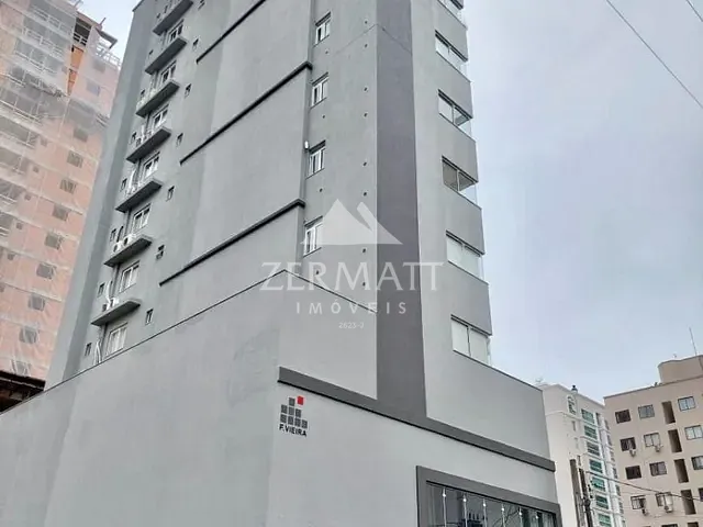 Apartamento com 269m² 4 quartos e 6 banheiros, à venda, no bairro Meia Praia em Itapema