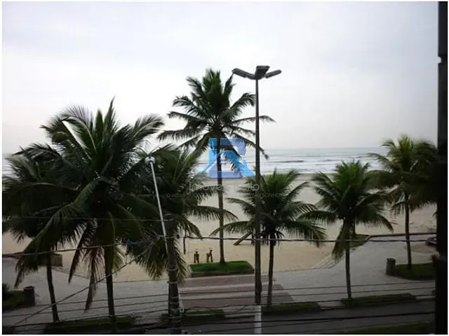 Apartamento 1 quarto e 1 banheiro, à venda, no bairro Aviação em Praia Grande