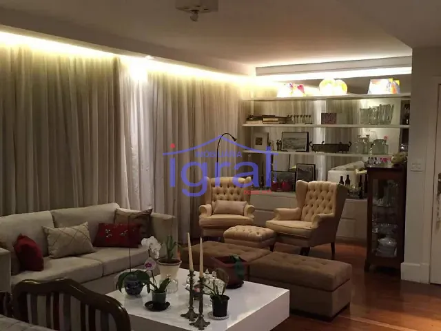 Apartamento 3 quartos e 4 banheiros, à venda, no bairro Moema em São Paulo