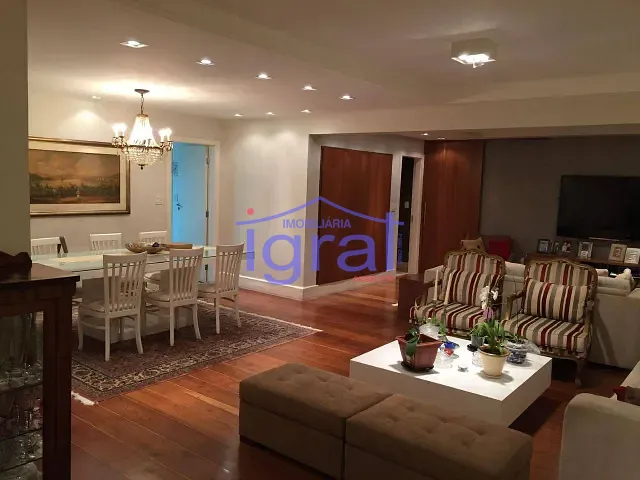Apartamento 3 quartos e 4 banheiros, à venda, no bairro Moema em São Paulo