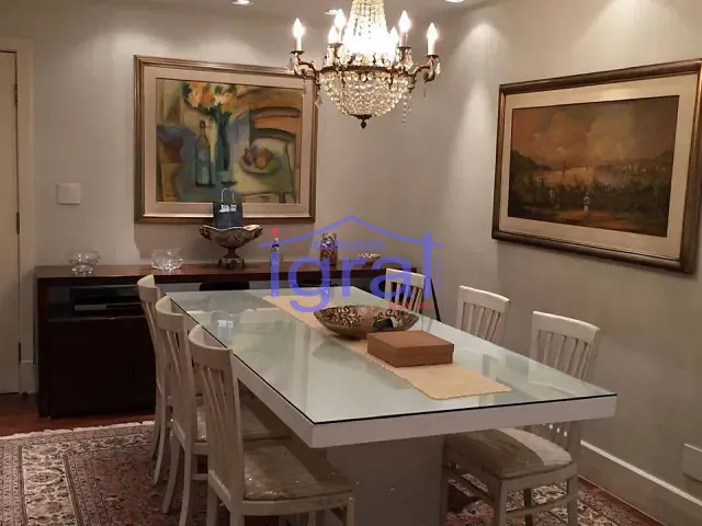 Apartamento 3 quartos e 4 banheiros, à venda, no bairro Moema em São Paulo