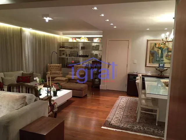 Apartamento 3 quartos e 4 banheiros, à venda, no bairro Moema em São Paulo