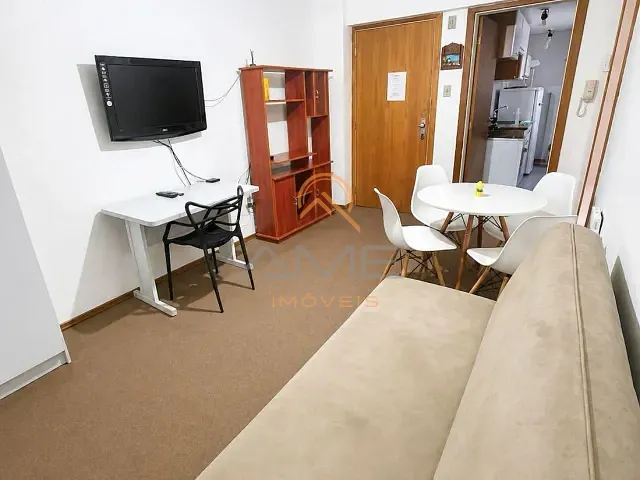 Apartamento 1 quarto e 1 banheiro, para alugar, no bairro Centro em Pelotas