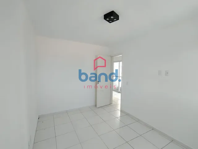 Apartamento 2 quartos e 1 banheiro, para alugar, no bairro Parque Residencial Rafael Alcalá em Porto Feliz