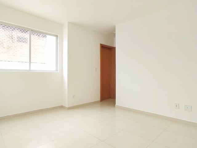 Foto do Apartamento - Apartamento para locação com 2 quartos, armarios planejados e uma vaga coberta, São João Batista, | Deltalar Imóveis