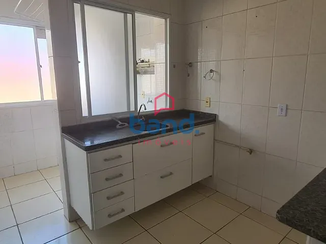 Apartamento 2 quartos e 1 banheiro, para alugar, no bairro Vila Alcala em Porto Feliz