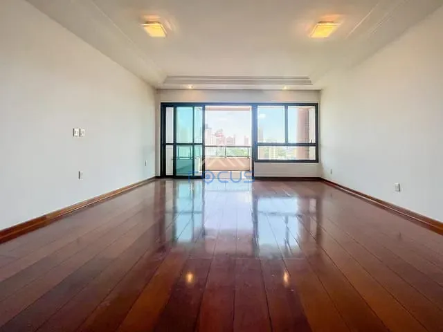 Apartamento com 268m² 4 quartos e 6 banheiros, à venda, no bairro Anhangabaú em Jundiaí