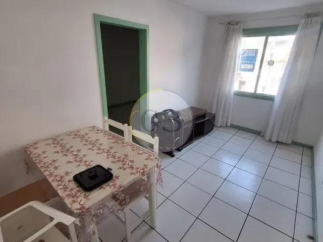 Apartamento 1 quarto e 1 banheiro, para alugar, no bairro Centro em Rio Grande
