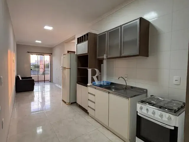 Apartamento 2 quartos e 1 banheiro, para alugar, no bairro Praça em Tijucas