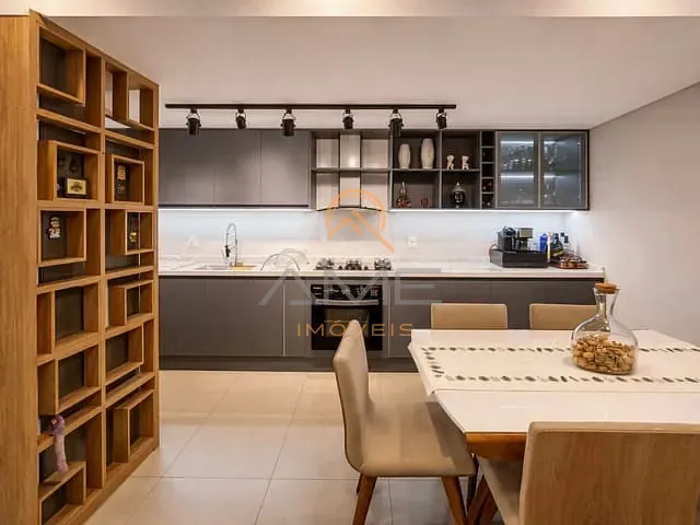 Apartamento 2 quartos e 2 banheiros, à venda, no bairro Centro em Pelotas