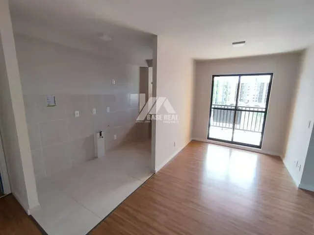 Apartamento com 60m² 3 quartos e 1 banheiro, à venda, no bairro Cidade dos Lagos em Guarapuava