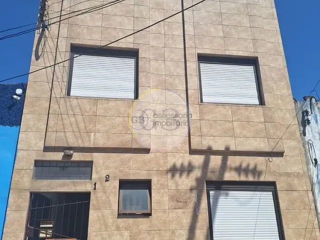 Apartamento 2 quartos e 1 banheiro, para alugar, no bairro Centro em Rio Grande