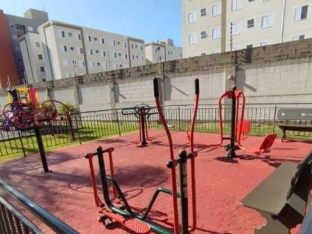 Apartamento 2 quartos e 1 banheiro, à venda, no bairro Chácara Manella em Cambé