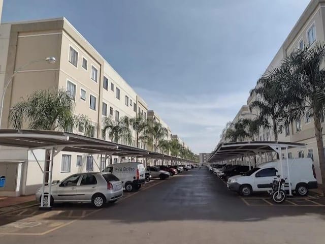 Apartamento 2 quartos e 1 banheiro, à venda, no bairro Chácara Manella em Cambé