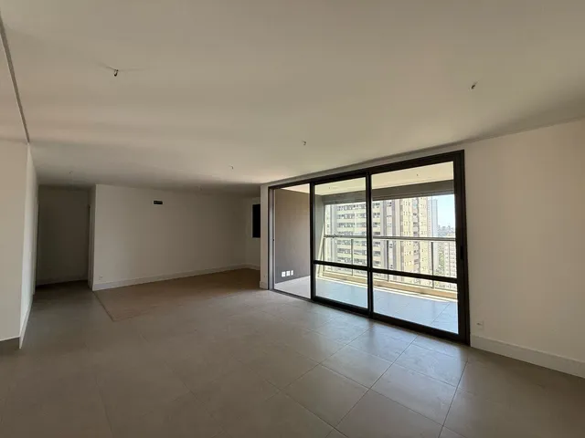 Apartamento com 205m² 2 quartos e 3 banheiros, à venda, no bairro Gleba Palhano em Londrina