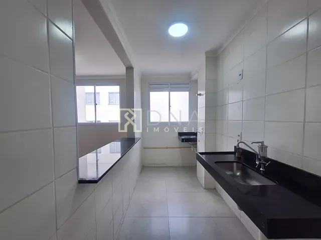 Apartamento 2 quartos e 1 banheiro, à venda, no bairro Jardim das Indústrias em São José dos Campos